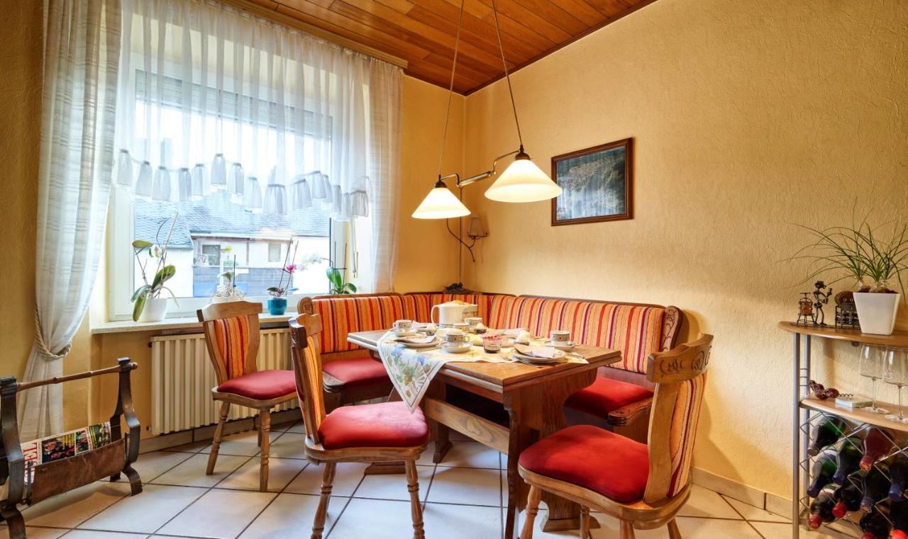 Weingut Christoffel Apartment Kovenig Bagian luar foto