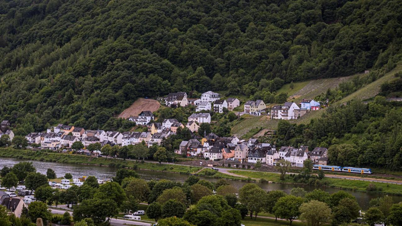 Weingut Christoffel Apartment Kovenig Bagian luar foto