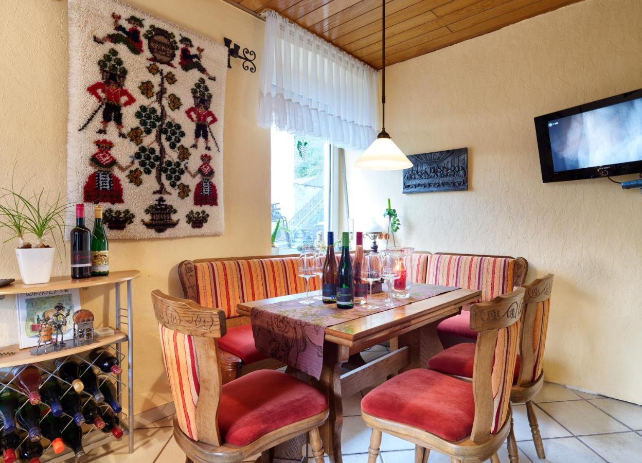 Weingut Christoffel Apartment Kovenig Bagian luar foto